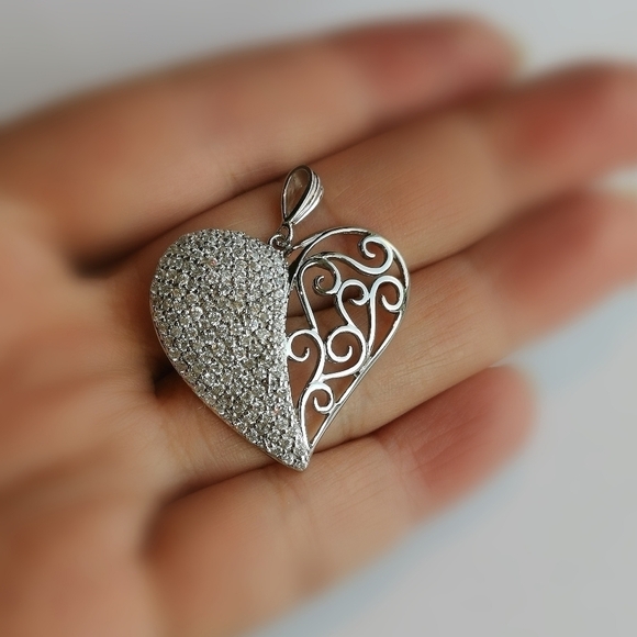 Heart pendant in Sterling Silver filigree and pave set cz - Picture 3 of 7